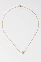 Load image into Gallery viewer, Pearl Drop Necklace