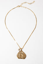 Load image into Gallery viewer, Uffizi Pendant Necklace