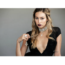 Load image into Gallery viewer, The Elizabethan Choker
