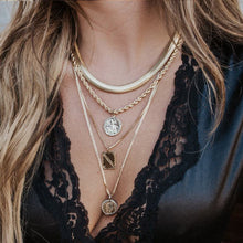 Load image into Gallery viewer, The Loren Necklace
