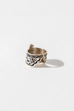 Load image into Gallery viewer, Totem Native American Ring
